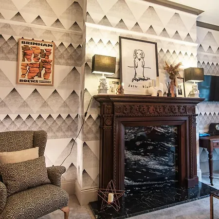 The Marmot 아파트호텔